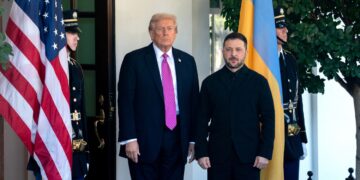 Зеленский уже в Майами. После встречи с Трампом будет разговор с лидерами ЕС