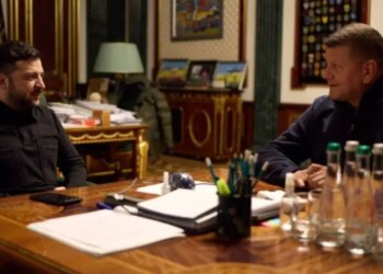 Зеленский провел встречу с Залужным: подробности с Банковой