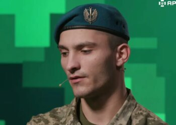 “Укрылся карематом и ждал 12 часов под огнем”: военный рассказал о спасении раненого побратима. ВИДЕО