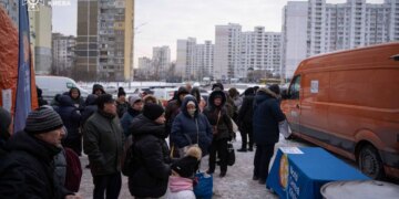 Додаткові місця для одиноких та маломобільних, а також гарячі обіди: де у Києві отримати необхідну допомогу