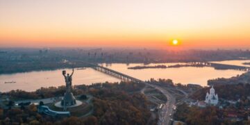 Рекордные миллионы на туризме: какие области Украины заработали больше всего за год