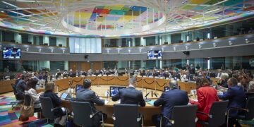 Послы ЕС одобрили процедуру, необходимую для предоставления Киеву финансовой помощи в размере €90 млрд.