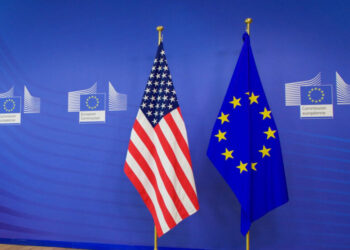 Европарламент заморозил торговое соглашение с США из-за угроз Трампа