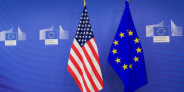 Европарламент заморозил торговое соглашение с США из-за угроз Трампа
