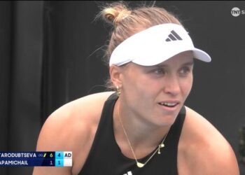 Стародубцева с разгромом вышла в финал квалификации Australian Open 2026