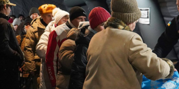 Порятунок від холоду й голоду на Київщині: як рятувальники допомагають людям, – ФОТО