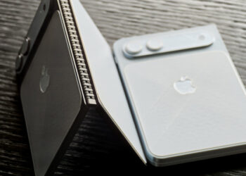 Інсайдер показав макет складаного iPhone з химерними пропорціями