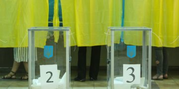 ЦИК дал предложения по выборам: через шесть месяцев после мира и без голосования в РФ