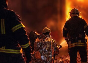 Россия снова бьет по энергосети: Зеленский отреагировал на новые удары