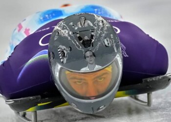 Заборона Владиславу Гераскевичу використати шолом із зображенням вбитих спортсменів: реакція НОК України не забарилась