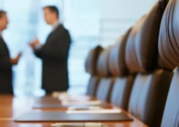 Европа требует места за столом переговоров по Украине