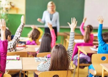 У низці районів Києва запровадили "освітню міграцію": навіщо і як це працює