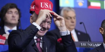 МОК розпочне розслідування щодо очільника ФІФА Інфантіно через його участь у політичному заході Трампа