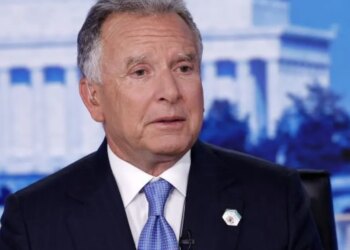 Дипломатический блицкриг Трампа: Уиткофф готовит встречу, которая остановит «глупую войну»