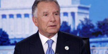 Дипломатический блицкриг Трампа: Уиткофф готовит встречу, которая остановит «глупую войну»