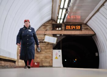 Метро "Майдан Незалежності" у Києві знову відкрите для пасажирів