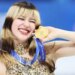 Драма після тріумфу: Аліса Лю пошкодила одну зі своїх олімпійських медалей