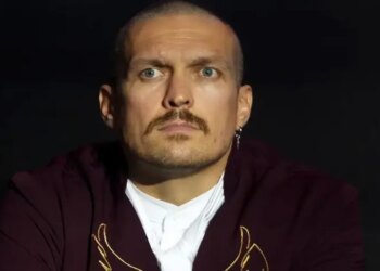 Олександр Усик захищатиме пояс WBC в бою проти кікбоксера Верховена