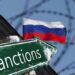 Санкции ломают хребет: экономика РФ подошла к критической точке невозврата