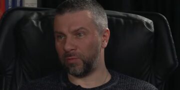 “Логистика на пикапах” и конец эры САУ: офицер ВСУ объяснил, почему крупная техника стала мишенью