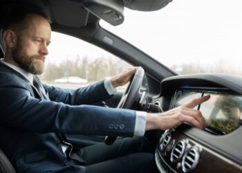 Топливо подорожает, а талон в сервисный центр не получить: что ждет водителей с 1 марта