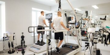 Травмы войны: в Украине появится хаб протезирования по стандартам ВОЗ