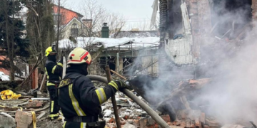 Сильне задимлення, руїни і пожежі на Київщині: масштабні наслідки атаки рф, – ФОТО