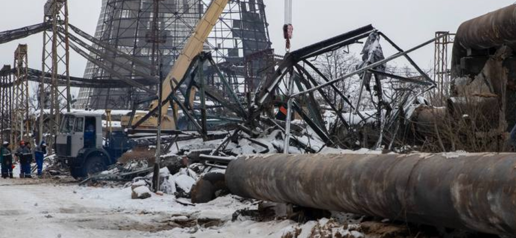 Життя після удару по Дарницькій ТЕЦ: як жителям Києва повернути опалення і теплу воду