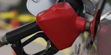 Ціновий вибух на заправках: бензин в Києві та Київщині може стати «золотим»