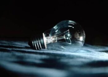 Темна ніч для Києва: частина міста залишилась без електрики