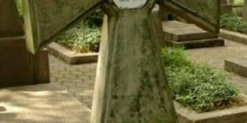 Бандеру і Петлюру можуть перепоховати в Києві: готують Національний Пантеон