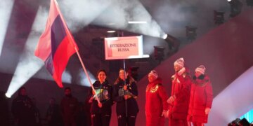 Вперше з 2014 року: делегація рф вийшла під національним прапором на відкритті Паралімпіади