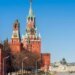 Москва второй день отбивается от дронов: жители и гости столицы привыкают к “жужжанию” в небе. ВИДЕО
