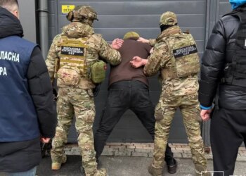 Харьковская прокуратура раскрыла схему побега из Украины за 20 тысяч евро