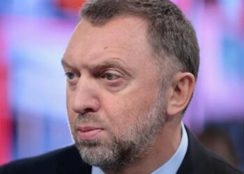 Олигархи в панике и требуют от Путина обвалить рубль, чтобы спасти остатки экономики РФ