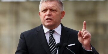 Шантаж не сработал: Фицо в ярости из-за «украинского дня» в Брюсселе