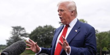 «Трусы, мы это запомним», – Трамп бушует в соцсети