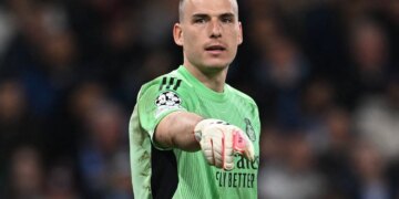 Технічне рішення – ЗМІ розкрили причину не виклику Луніна на матчі плей-оф ЧС