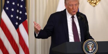 Ловушка для Трампа: как иранские пески могут похоронить президентство хозяина Белого дома