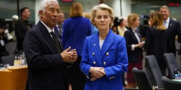 Кошта и фон дер Ляйен уверяют, что Украина получит €90 млрд вопреки вето Орбана.