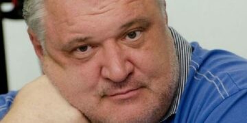 Похищение Комарова на Бали и медиа-атака на Петровского: эксперт говорит о российском следе