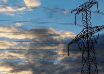 Жара и блэкауты оставят украинцев без воды: водоканалы и канализация могут не выдержать