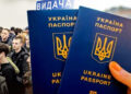 Без одного документа загранпаспорт не выдадут: важные изменения для украинцев