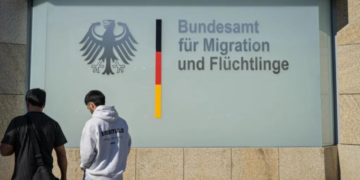 Украинцев могут выдворить из Германии: пошли по примеру Польши