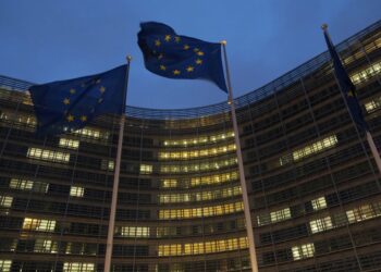 Украину могут подвинуть во вступлении в ЕС из-за новых кандидатов, – Politico