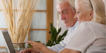 Досрочная пенсия в Украине: два списка профессий дают право выйти на отдых раньше