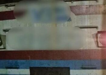 Ледь не коштувало життя: на Київщині підліток заліз на електричку та отримав сильний удар струмом