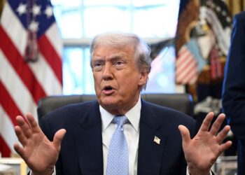 Иран мог создать ядерное оружие в 2023 году: Трамп сказал, что помешало