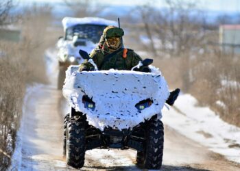 Мирноград обходят с флангов: РФ готовит окружение и массово бросает в бой квадроциклы