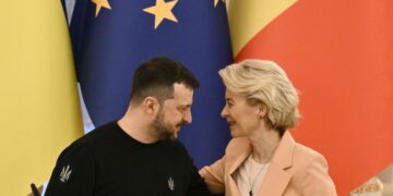 “Ящик Пандоры”: Двое союзников выступили против быстрого вступления Украины в ЕС